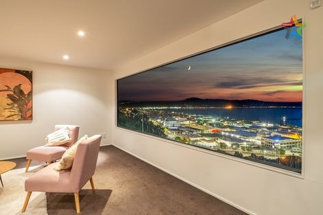 Photo of property in 18 Korokoro Road, Korokoro, Lower Hutt, 5012