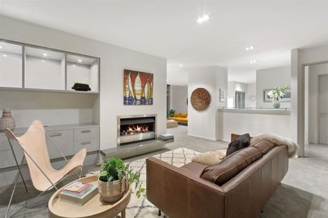 Photo of property in 15 Challenger Lane, Redcliffs, Christchurch, 8081