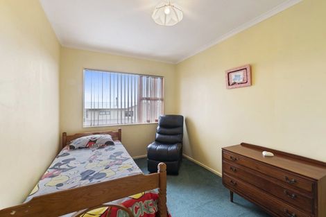 Photo of property in 43 Shortt Street, Foxton Beach, Foxton, 4815