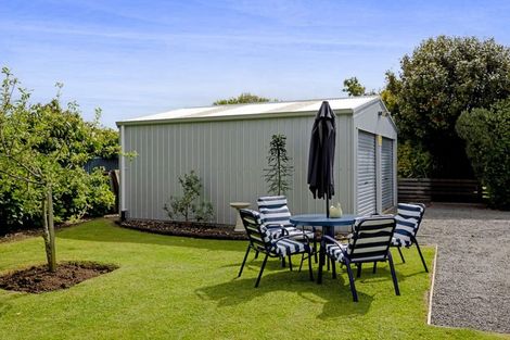 Photo of property in 63 Turuturu Road, Hawera, 4610