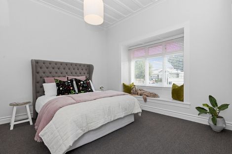 Photo of property in 10 Mcvay Street, Napier South, Napier, 4110