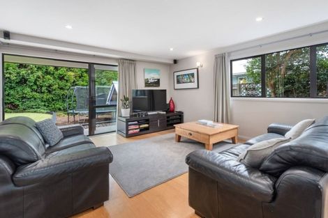 Photo of property in 86 Deep Creek Road, Torbay, Auckland, 0630
