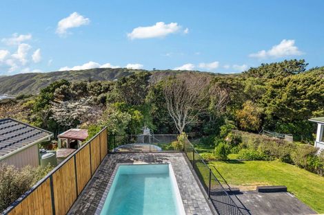 Photo of property in 27 Rawhiti Road, Pukerua Bay, Porirua, 5026