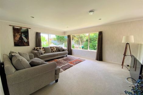Photo of property in 8 Corfield Way, Burswood, Auckland, 2013