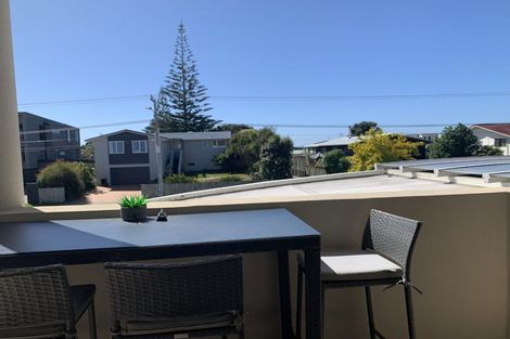 Photo of property in 2/1086 Papamoa Beach Road, Papamoa Beach, Papamoa, 3118