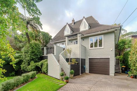 Photo of property in 25 Nicholson Road, Khandallah, Wellington, 6035