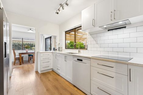 Photo of property in 86 Carnoustie Drive, Wattle Downs, Auckland, 2103