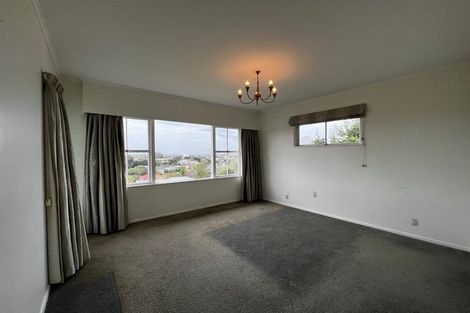 Photo of property in 34 Grenada Avenue, Forrest Hill, Auckland, 0620