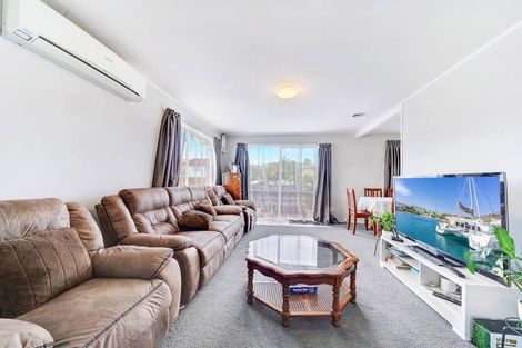 Photo of property in 27 Sidey Avenue, Clover Park, Auckland, 2019