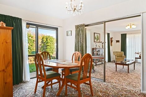 Photo of property in 1/40 Ambleside Drive, Burnside, Christchurch, 8053