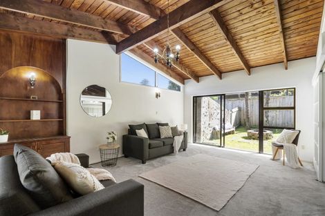 Photo of property in 789a Beach Road, Browns Bay, Auckland, 0630