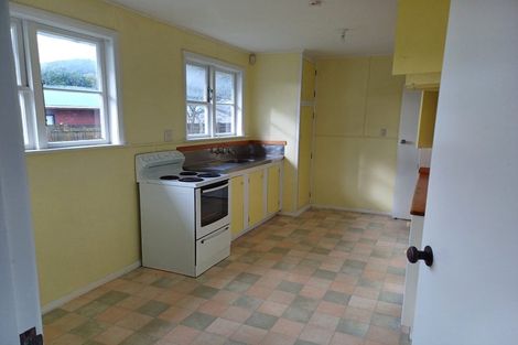 Photo of property in 356 Oxford Terrace, Avalon, Lower Hutt, 5011