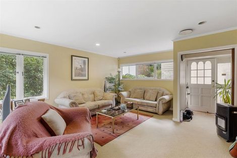 Photo of property in 32 Monarch Avenue, Hillcrest, Auckland, 0627