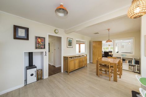 Photo of property in 12 Parata Street, Hokowhitu, Palmerston North, 4410