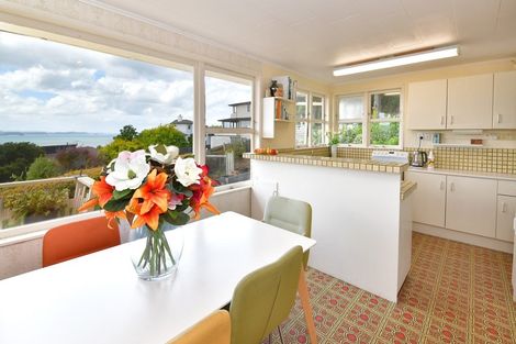 Photo of property in 236 Whangaparaoa Road, Red Beach, 0932