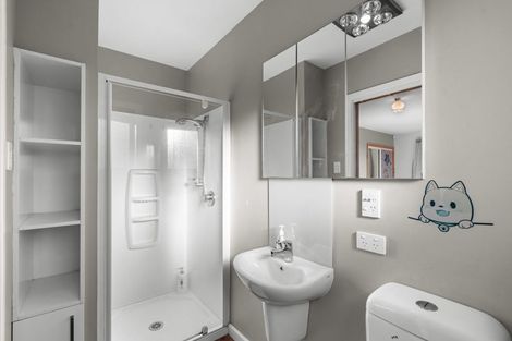 Photo of property in 424 Memorial Avenue, Burnside, Christchurch, 8053