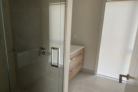 Photo of property in 2 Grove Lane, Omokoroa, 3114