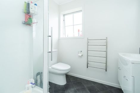 Photo of property in 1 Chiefs Court, Hamilton East, Hamilton, 3216