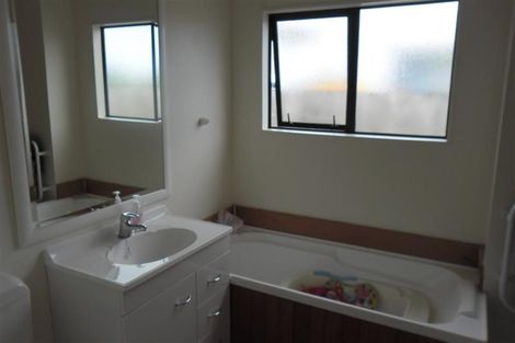 Photo of property in 87 Leighton Avenue, Waiwhetu, Lower Hutt, 5010