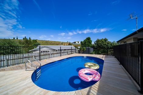 Photo of property in 13b Heta Road, Highlands Park, New Plymouth, 4312