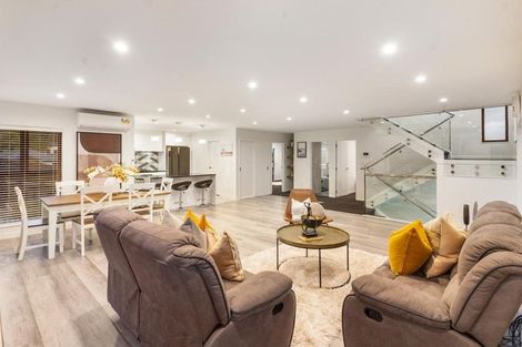 Photo of property in 1 Arataki Way, Glen Eden, Auckland, 0602