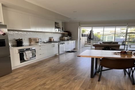 Photo of property in 6 Touhou Road, Hobsonville, Auckland, 0616