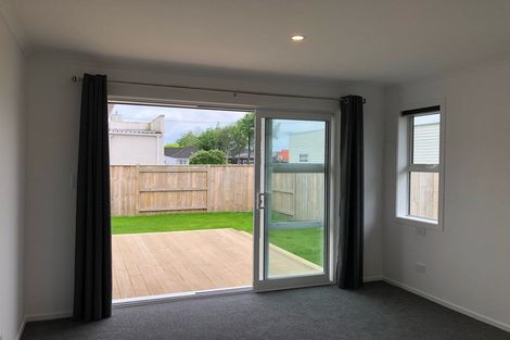 Photo of property in 19a Mckenzie Street, Levin, 5510