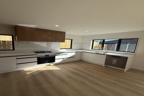 Photo of property in 44d Orams Road, Hillpark, Auckland, 2102