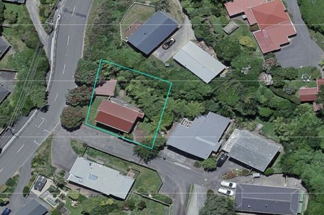 Photo of property in 40 Glanmire Road, Newlands, Wellington, 6037