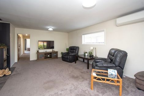 Photo of property in 20 Leonie Place, Aranui, Christchurch, 8061