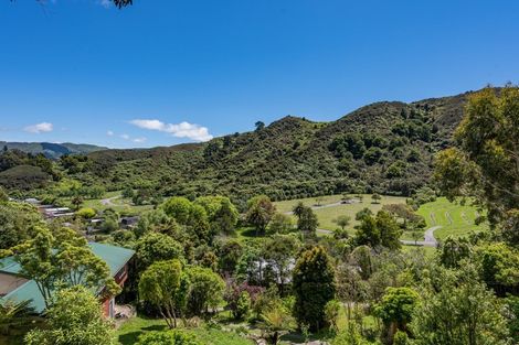 Photo of property in 10 Prebble Grove, Naenae, Lower Hutt, 5011