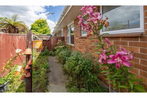 Photo of property in 1/377 Yaldhurst Road, Russley, Christchurch, 8042