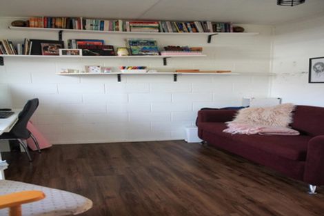 Photo of property in 2/43 Leighton Avenue, Waiwhetu, Lower Hutt, 5010