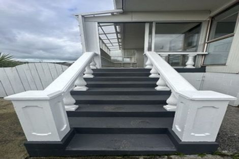 Photo of property in 1/166 Fisher Parade, Farm Cove, Auckland, 2012