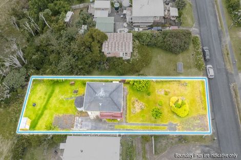 Photo of property in 60 Bays Road, Orere Point, Papakura, 2585