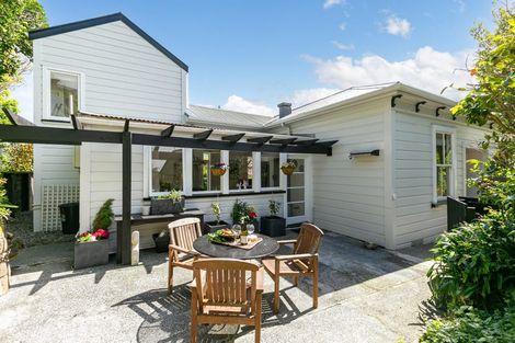 Photo of property in 18 Ottawa Road, Ngaio, Wellington, 6035