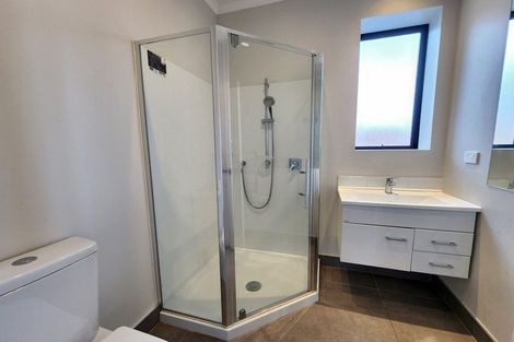 Photo of property in 3/7 Uku Lane, Hobsonville, Auckland, 0616
