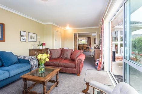 Photo of property in 15 Manuka Street, Mairehau, Christchurch, 8013