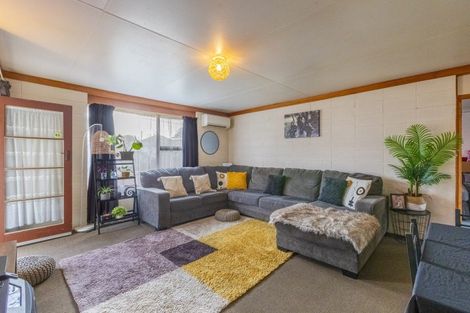 Photo of property in 35 Nancy Street, Takapau, 4203