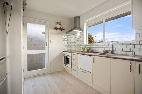 Photo of property in 1/4 Valecrest Avenue, Parklands, Christchurch, 8083