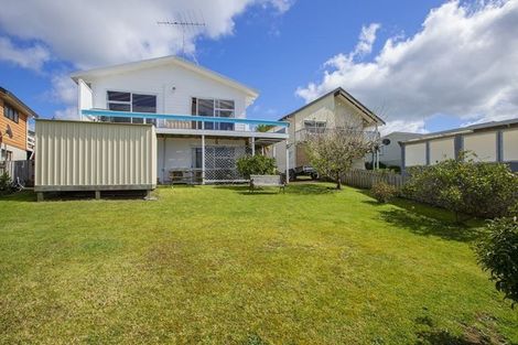 Photo of property in 16 Arohia Place, Snells Beach, 0920