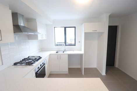 Photo of property in 20 Wai Place, Westgate, Auckland, 0614