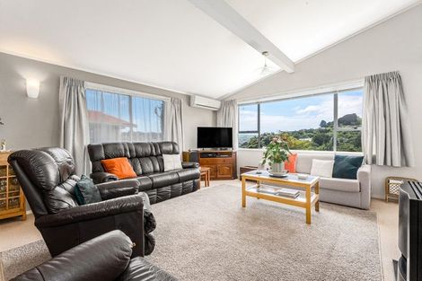 Photo of property in 16 Hicks Close, Whitby, Porirua, 5024