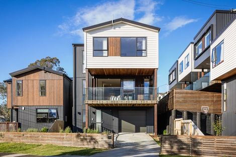 Photo of property in 34b William Souter Street, Forrest Hill, Auckland, 0620