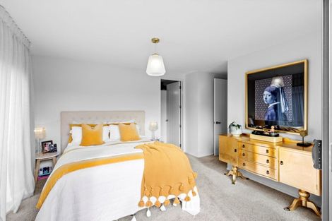 Photo of property in 10 Pendeen Crescent, Jacks Point, Queenstown, 9371