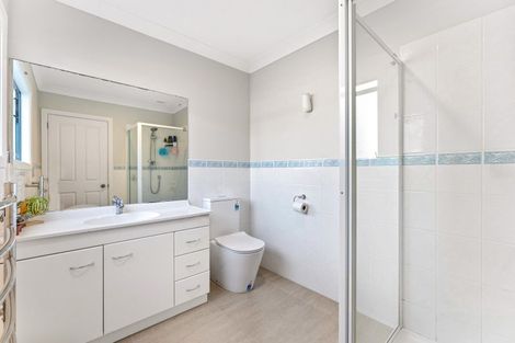 Photo of property in 22 Greenway Rise, Gulf Harbour, Whangaparaoa, 0930