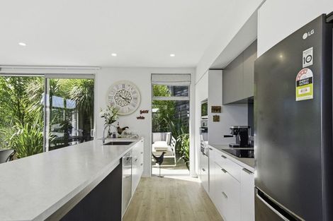 Photo of property in 6 Mamaku Lane, Huntsbury, Christchurch, 8022