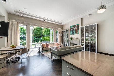 Photo of property in 5 Bridgewater Road, Parnell, Auckland, 1052