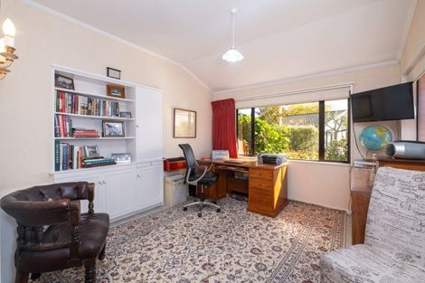 Photo of property in 4 Te Puna Place, Havelock North, 4130