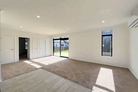 Photo of property in 38 Mcleod Road, Weymouth, Auckland, 2103